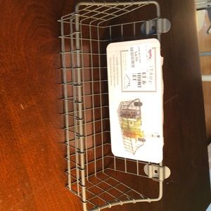 Wall mount basket